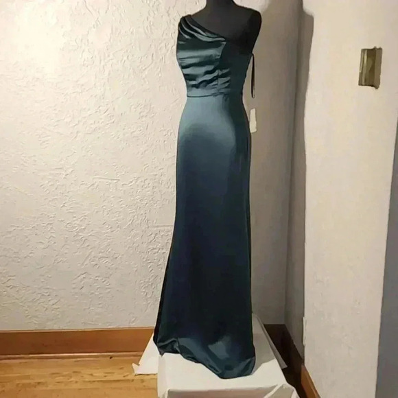 lovely Dresses & Skirts - Lovely SATIN Cutout one shoulder maxi dress size 0